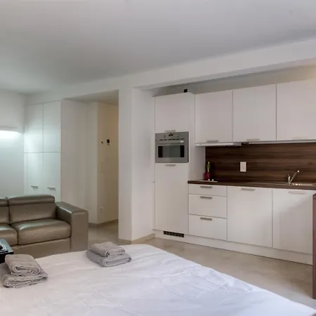 Apartmán Place 2
